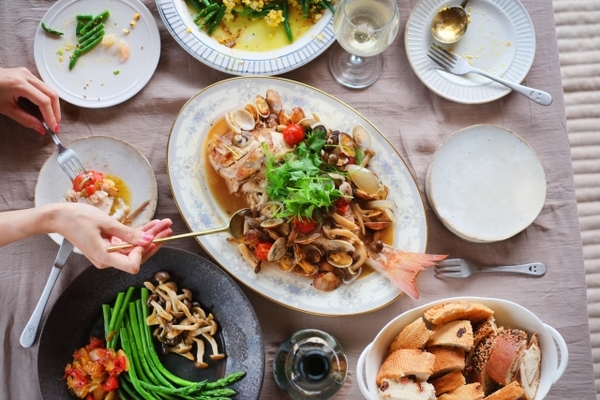 大皿料理の人気レシピ！子供も大人も喜ぶ豪華なおもてなしを簡単に！のイメージ