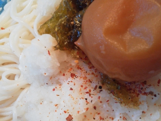 梅そうめんの人気レシピ！納豆やしそを使えば夏におすすめの簡単メニューのイメージ